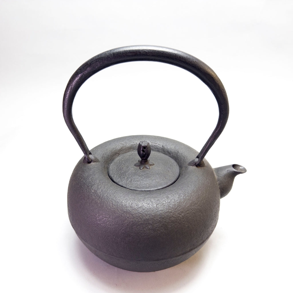 Cast Iron Kettle: Kobaguchi
