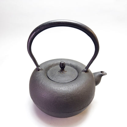Cast Iron Kettle: Kobaguchi